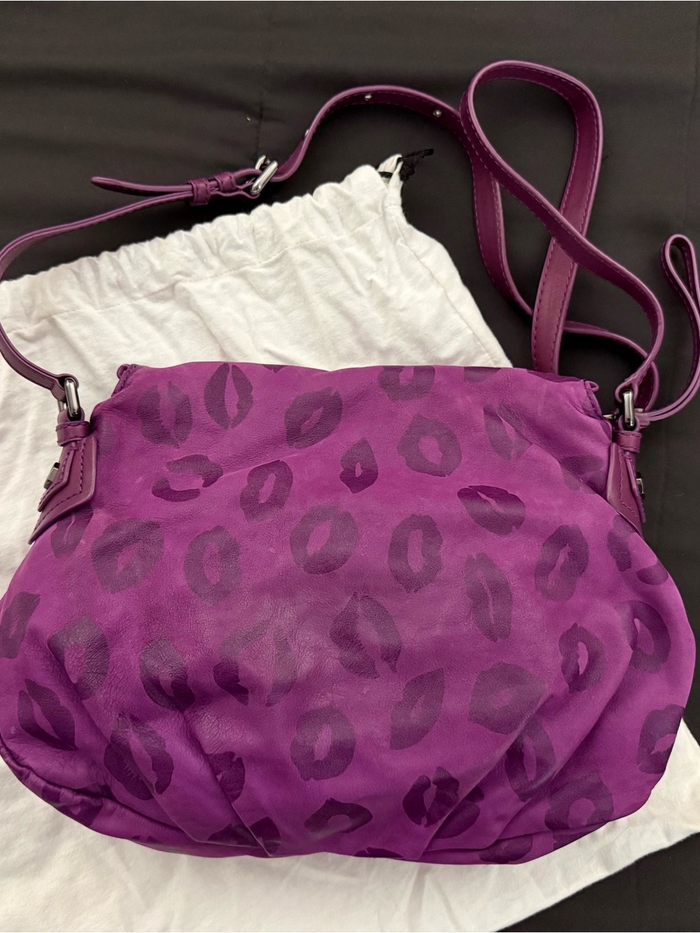 Marc by Marc Jacobs Purple Lip-Print Crossbody Bag - Picture 3 of 11